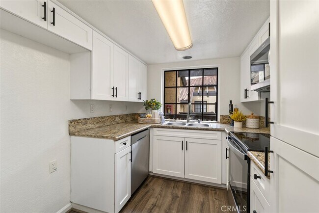 Building Photo - 25561 Indian Hill Ln