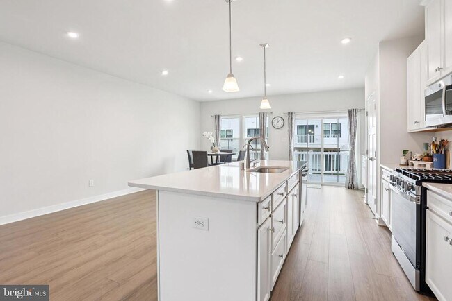 Building Photo - 47 Rosemary Wy