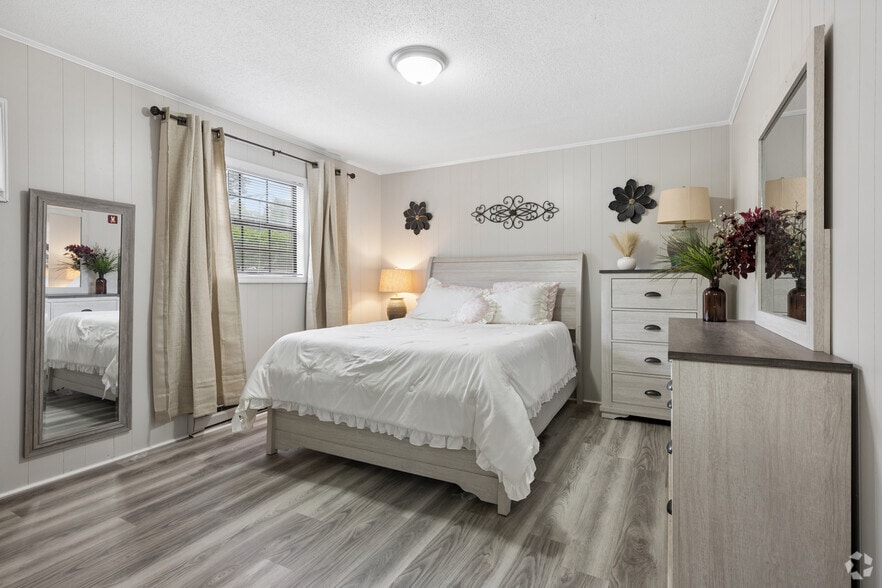 1BR, 1BA - 600SF - Bedroom - Springbrook Apartments