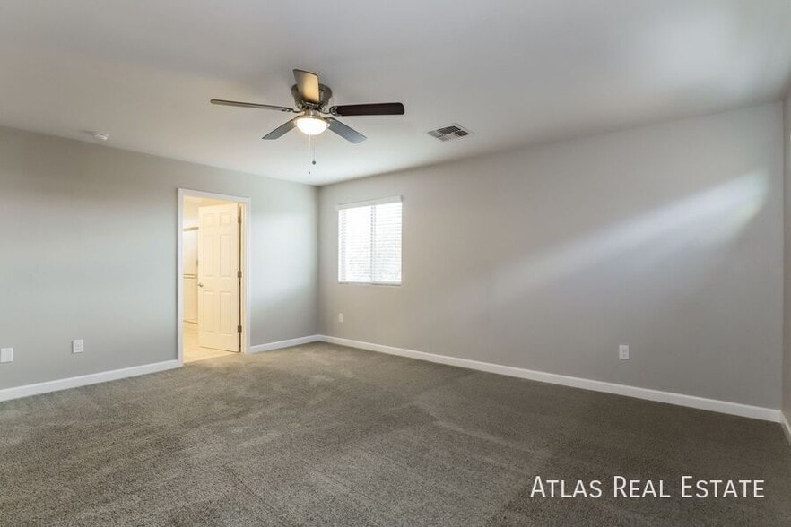 Building Photo - 12102 E Metz Dr