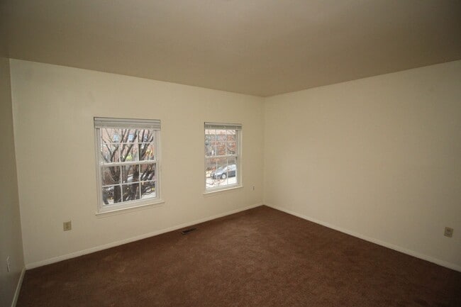 Building Photo - Beautiful 2bd/2ba Historic Butcher's Hill w/ CAC and W/D! --Available 7/15!