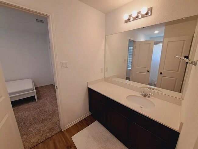 Building Photo - COMING SOON! Beautiful 4BR 3BA w/ Fenced Backyard • Private Yard• Attached Garage in Siena