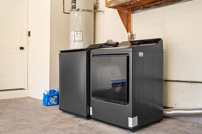 Building Photo - 1676 Raynell Way