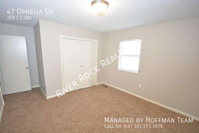 Building Photo - 47 Ophelia Dr