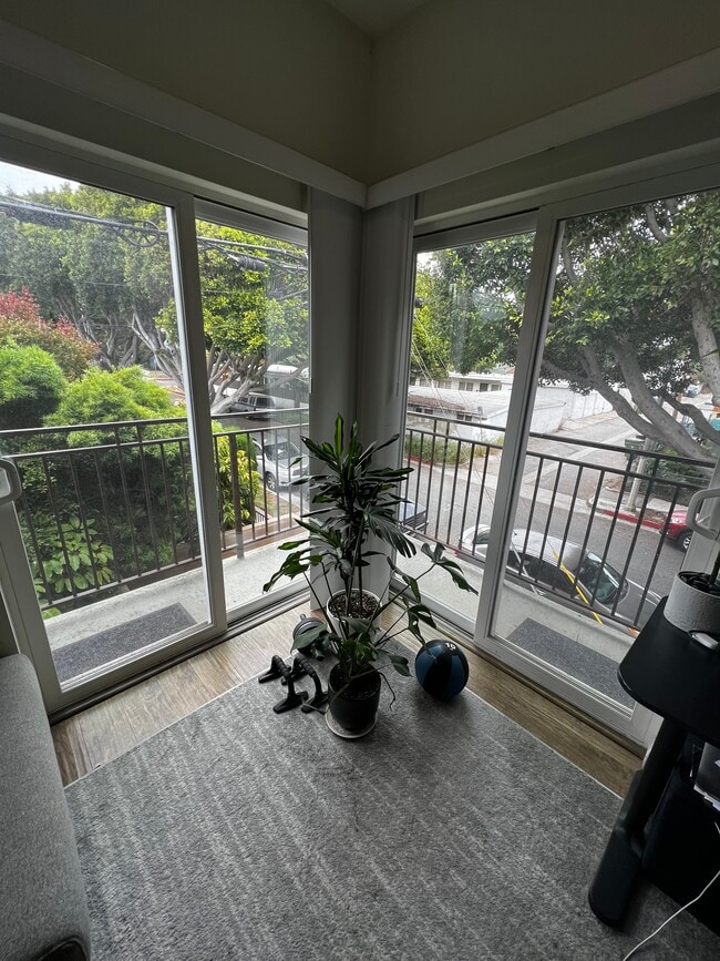 Building Photo - 1959 20th St