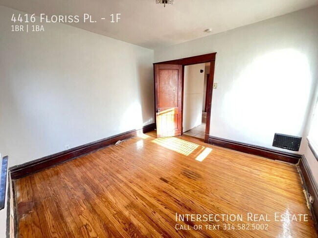 Building Photo - 4416 Floriss Pl