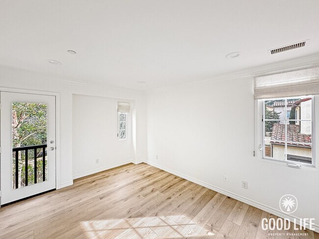 Building Photo - Highly Desired Irvine Living | 3-Bed, Office, Gated Community