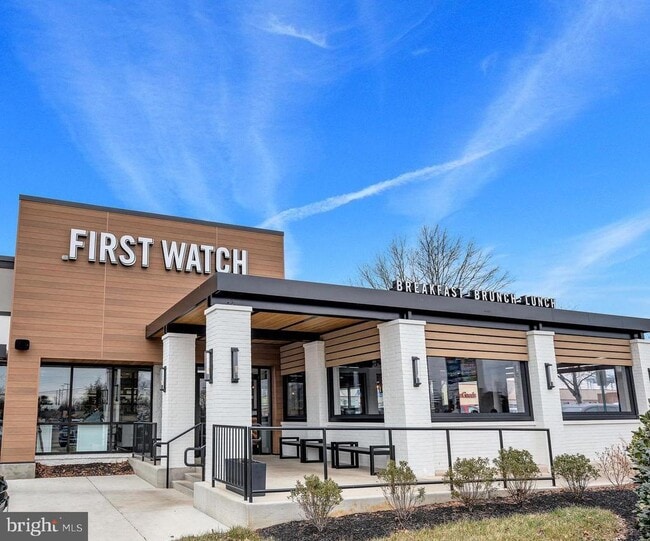 Building Photo - 2605 Fort Farnsworth Rd