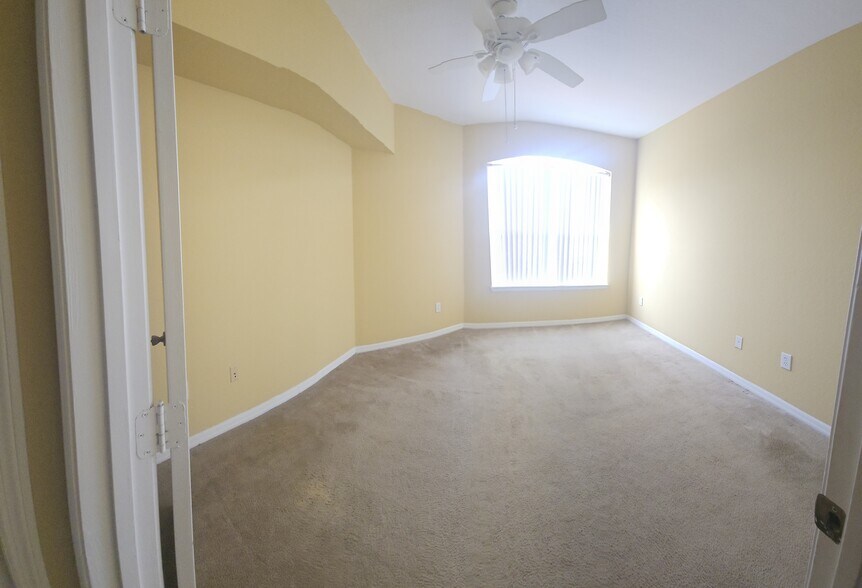 Building Photo - 4209 Woodstorks Walk Way