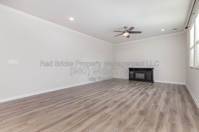 Building Photo - 17322 Carolina Hickory Dr