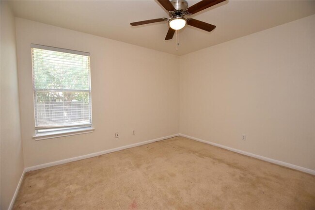 Building Photo - 4110 Meadow Bluff Way
