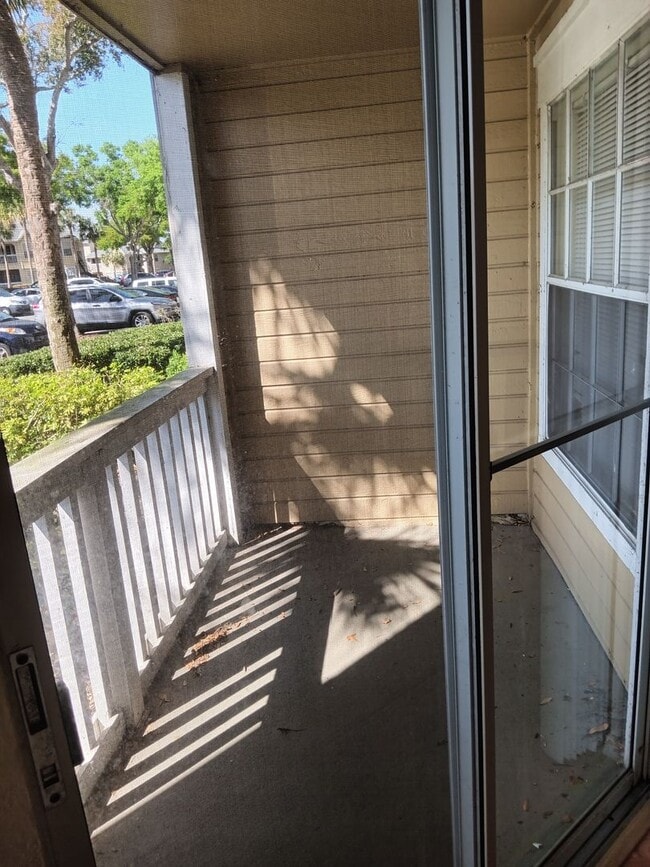 Building Photo - MOVE IN READY!!!! 1 BEDROOM 1 BATHROOM AVA...
