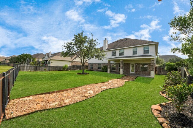 Building Photo - 14311 Lakepointe Bend Ln