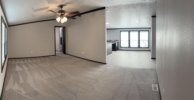 Building Photo - 17822 S Bryant Rd