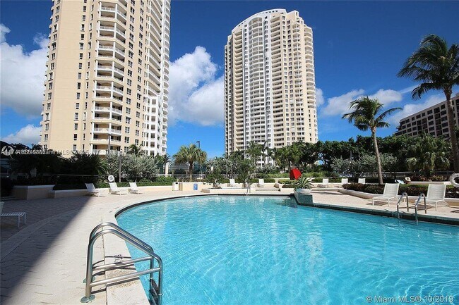 Primary Photo - 888 Brickell Key Dr
