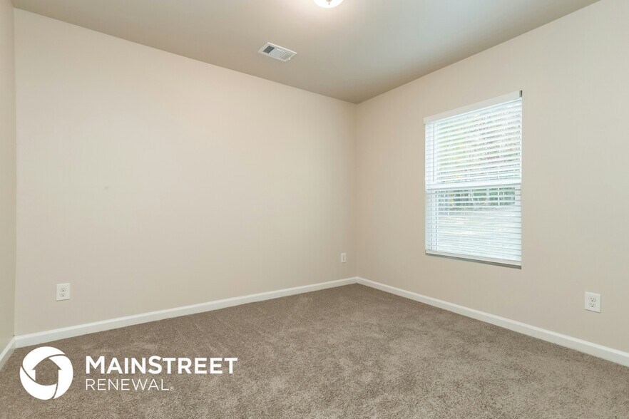 Building Photo - 135 SONOMA WOOD Trl