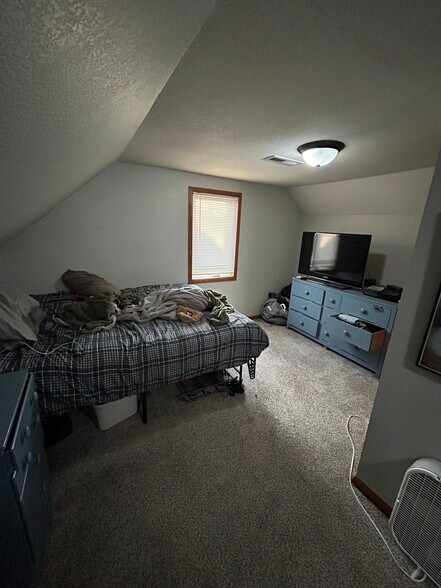 Building Photo - 1208 N 4th St