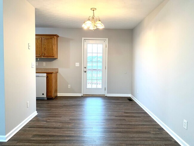 Building Photo - 3794 Bret Dr