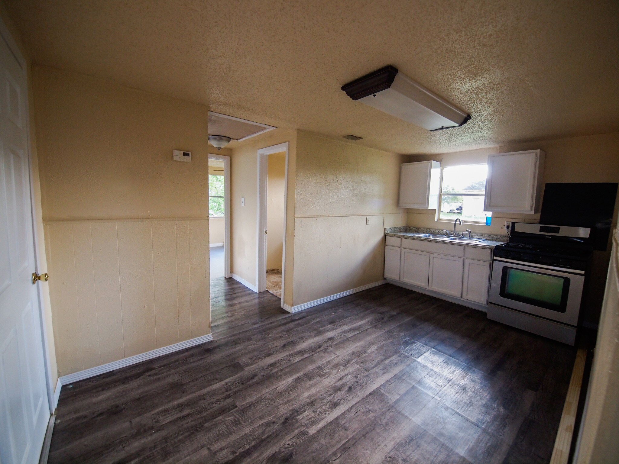 Kitchen - 2801 Guadalupe St