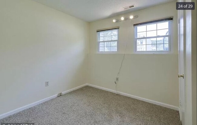 Bedroom 4 - 14604 McKnew Rd