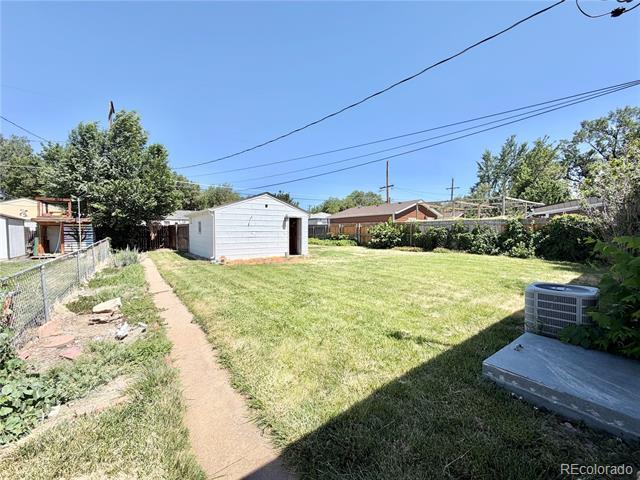 Building Photo - 2216 Elmira St