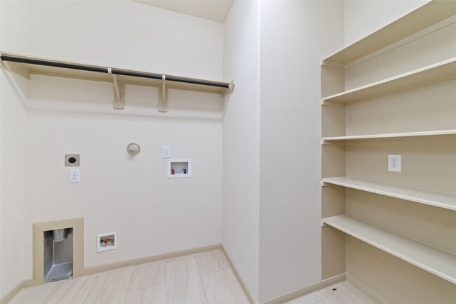 Building Photo - 23203 Mirtillo Ct