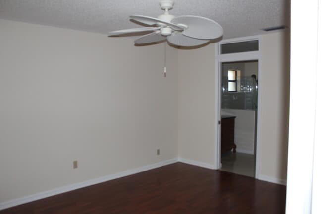 Building Photo - 13880 Paddock Dr