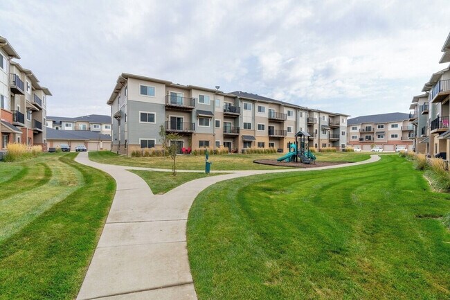 Building Photo - 8350 Cascade Ave