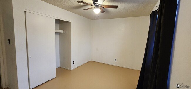 Building Photo - 2088 W Del Sol Ln