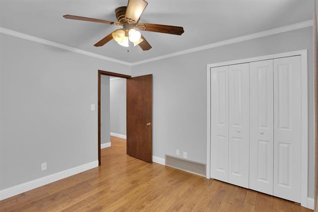 Building Photo - 549 Shadowcrest Ln