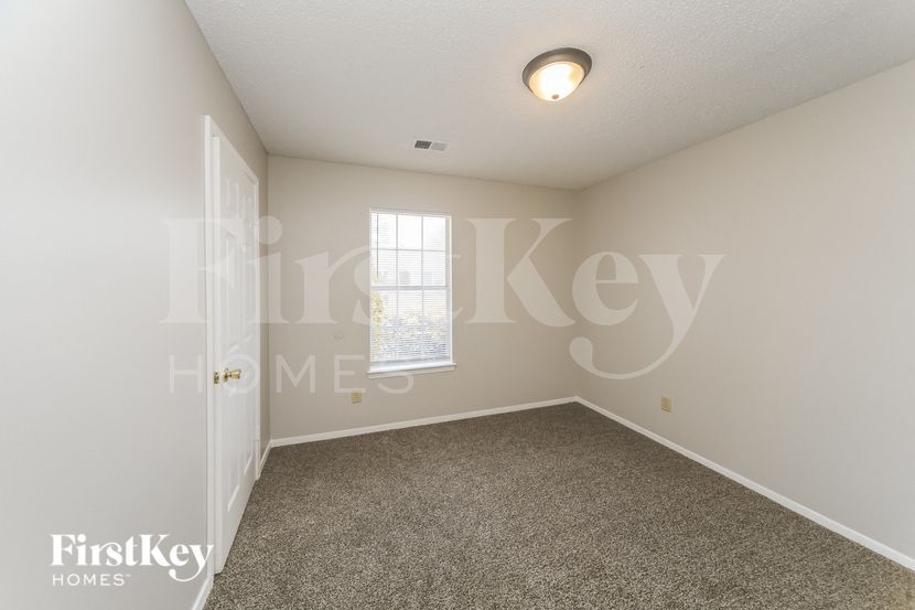 Building Photo - 5848 Hickory Shadow Ln