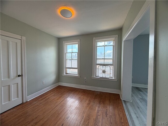 Building Photo - 551 E Gansevoort St