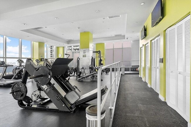 Building Photo - 133 NE 2nd Ave