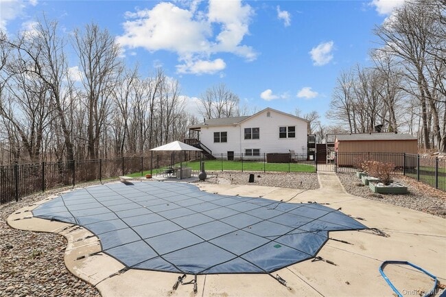 Building Photo - 10 Vernon Dr