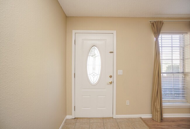 Building Photo - 2808 Grants Lake Blvd