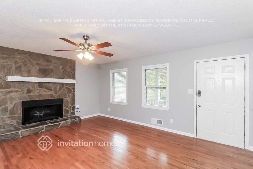 Building Photo - 4414 Lamar Dr