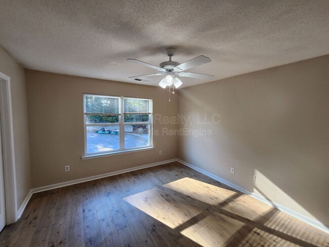 Building Photo - 2284 Coach Way