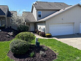 Building Photo - 11 Fountain Dr