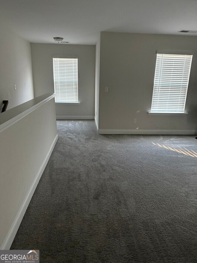 Building Photo - 232 Sophie Cir