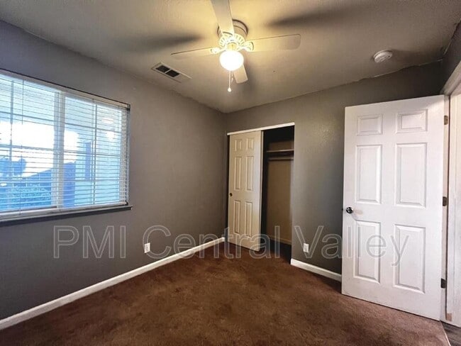 Building Photo - 3492 Gerald Ct