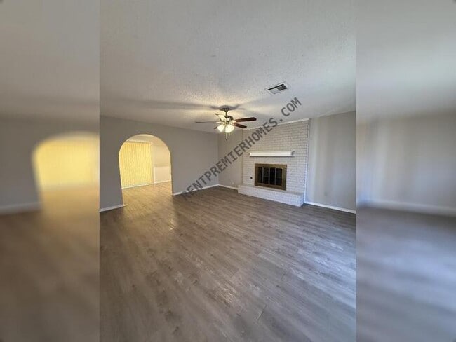 Building Photo - 1064 NW 7th St