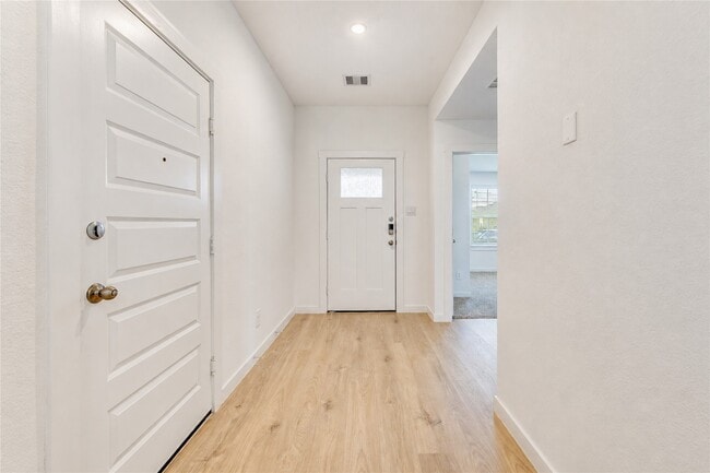 Building Photo - 31727 Hallington Hl Ln