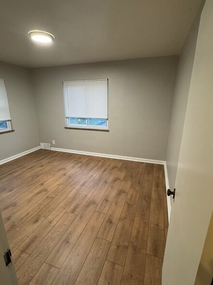 Master Bedroom - 6803 Plainfield Rd