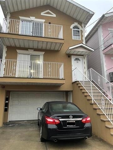 Building Photo - 587 70th St