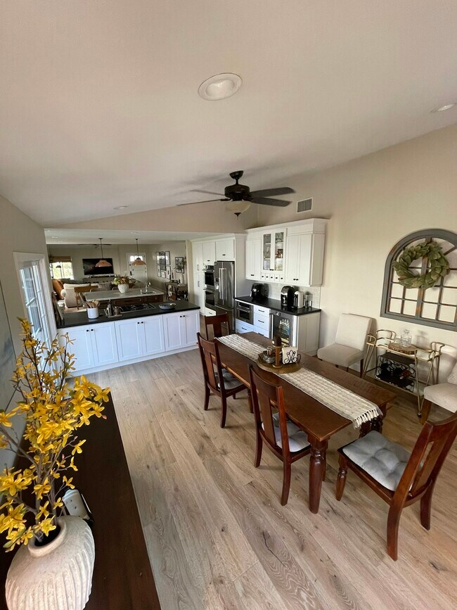 Building Photo - 48 Red Rock