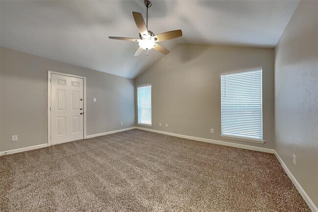 Building Photo - 48 N High Oaks Cir