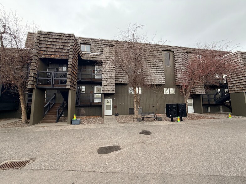 Building Photo - 1011 River Dr