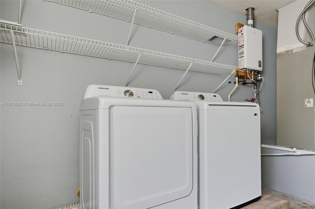 Building Photo - 9710 Sunset Strip