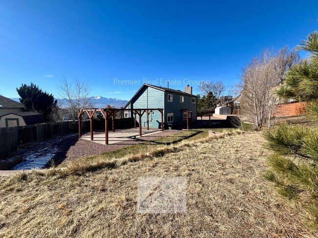 Building Photo - 3610 Sedgewood Way