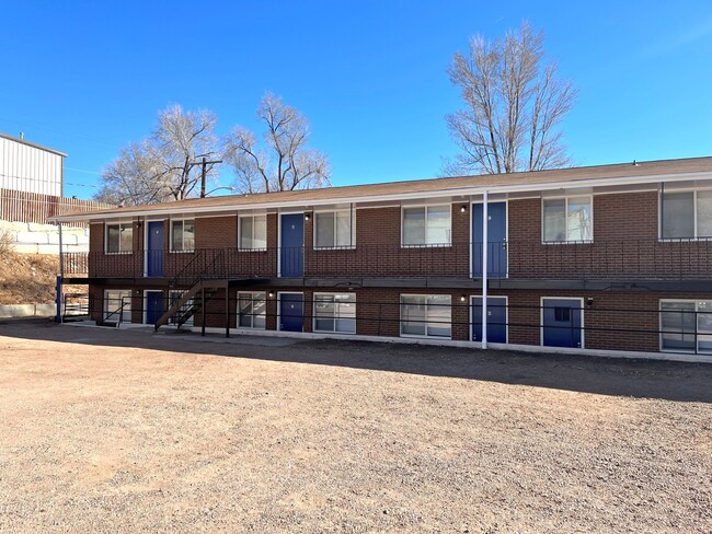 Building Photo - Remodeled and Old Colorado City under $1k